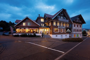 welcome hotel hellbuhl self check in