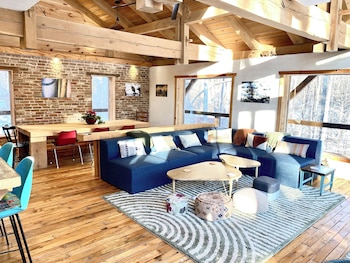 The Arete Hotel,,2 star