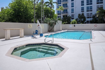 Hampton Inn Miami Dadeland,Coral Gables>>Coopertown,3 star