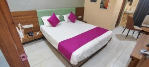 the grand piano hotel