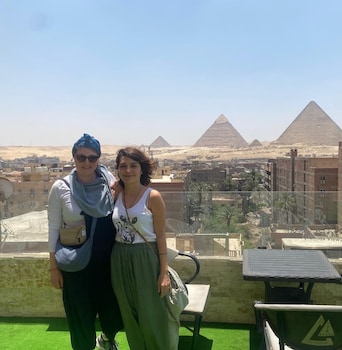 experieance pyramids view