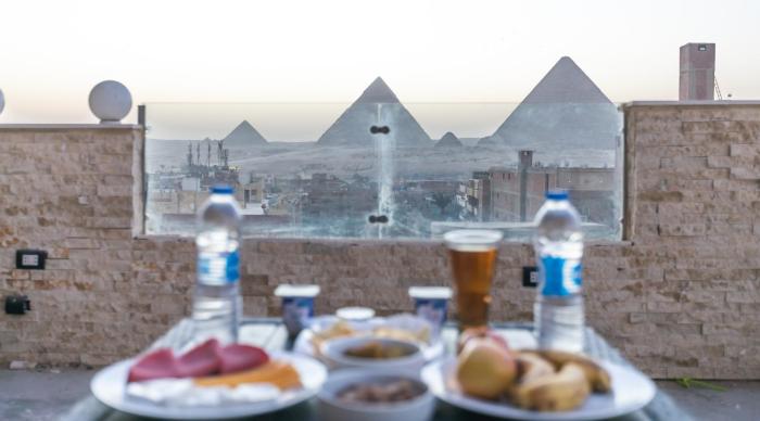 experieance pyramids view