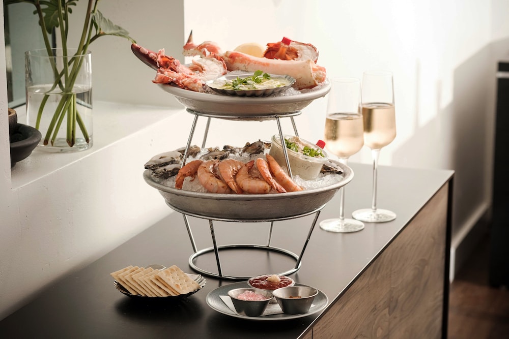 kimpton anglers hotel by ihg