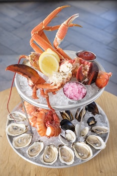 kimpton anglers hotel by ihg