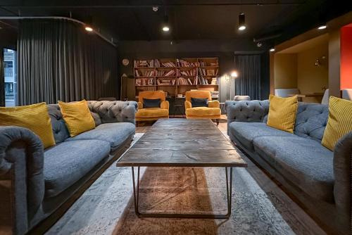 alto apartment prime location