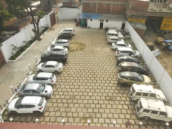 Hotel Annapurna Regency,,3 star