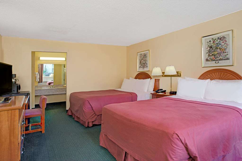 days inn by wyndham alexandria south