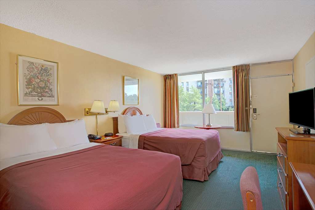 days inn by wyndham alexandria south