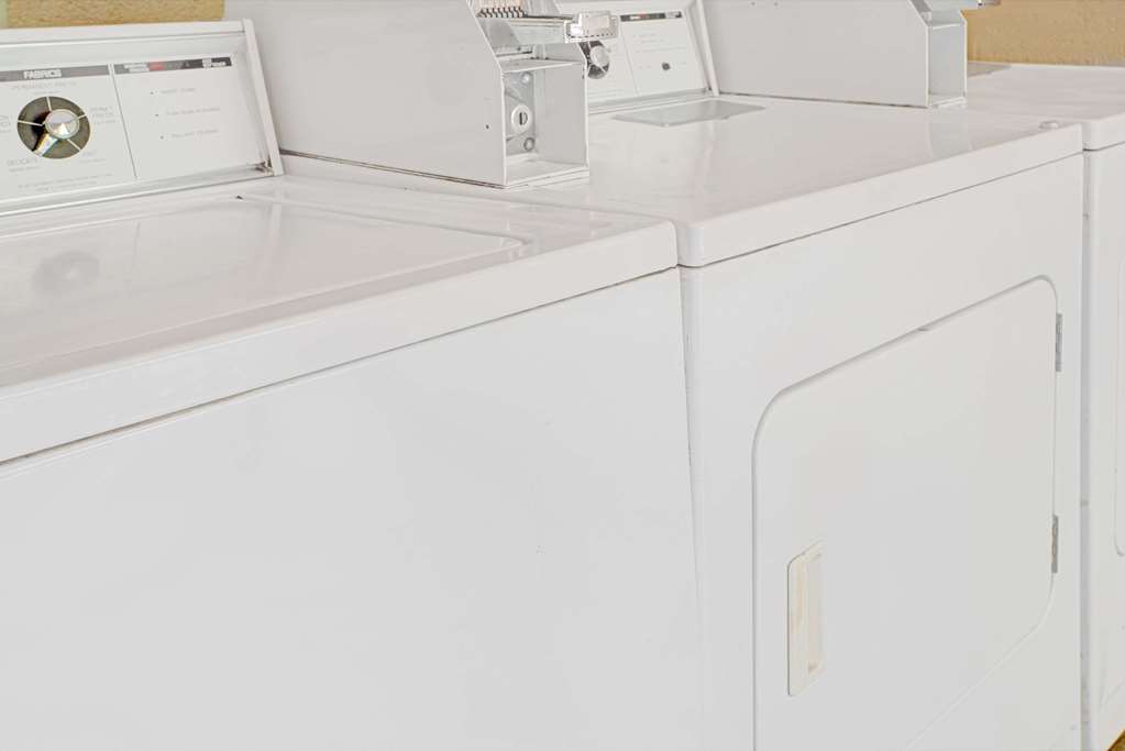 days inn by wyndham alexandria south