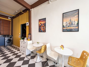 the city yaowarat hostel