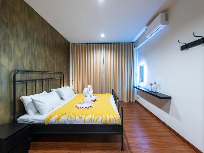 the city yaowarat hostel