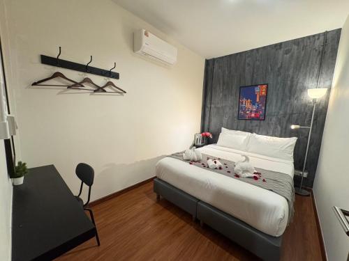 the city yaowarat hostel