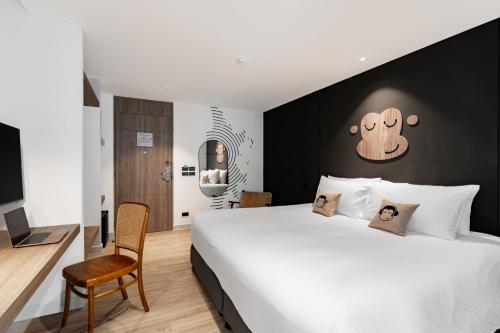 blu monkey hub and hotel bangtao beach phuket