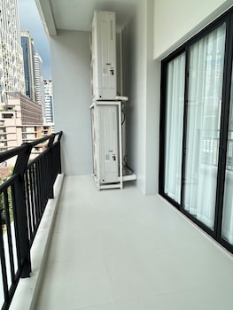 sathorn 111