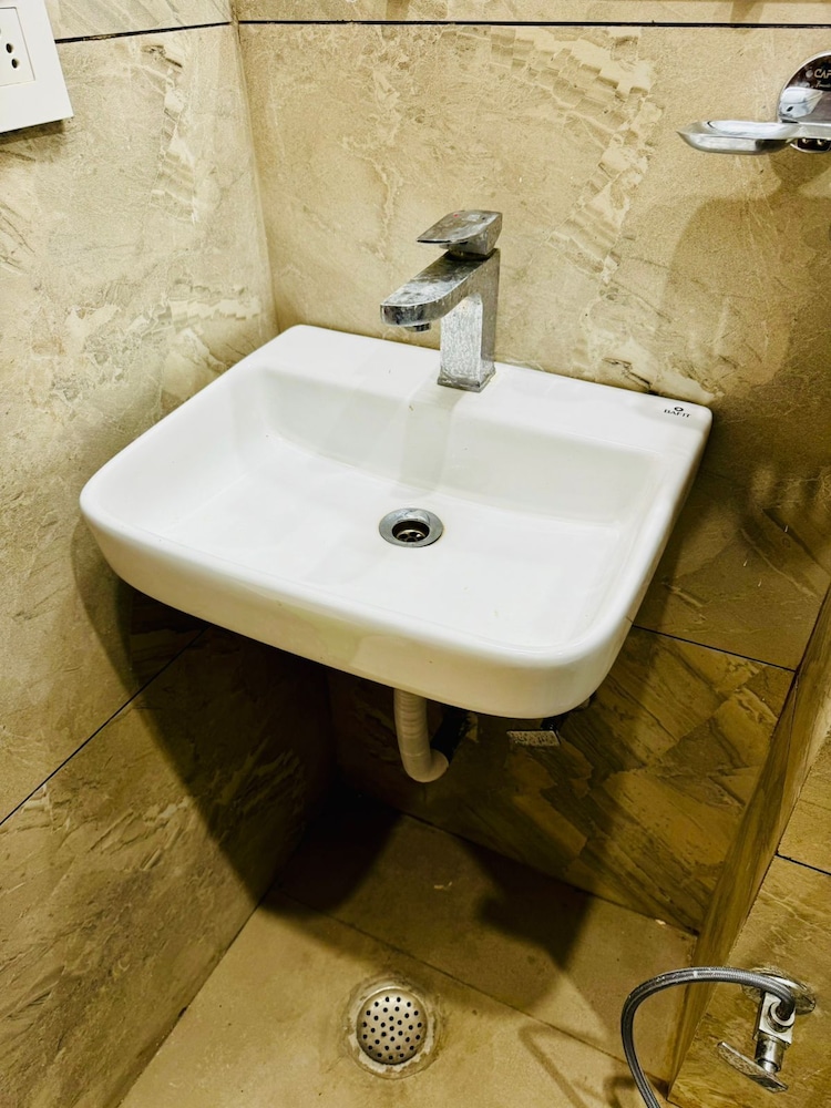 hotel prince inn by dsy hospitality