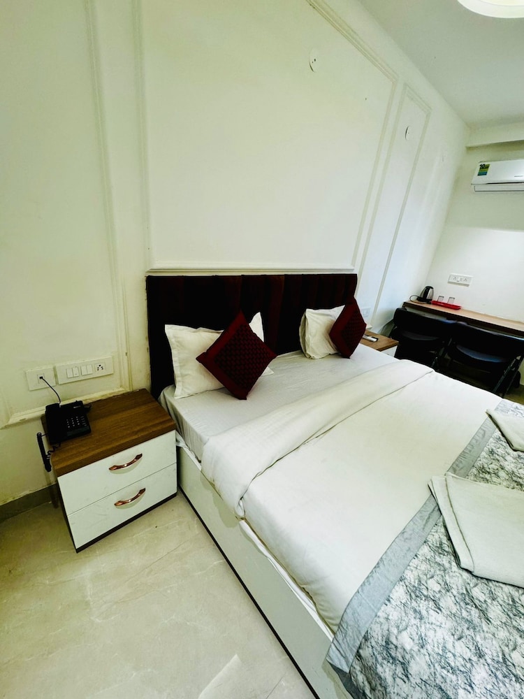 hotel prince inn by dsy hospitality