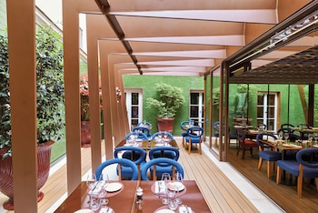 Maison Barrière Vendôme,17 Rue Du Mont Thabor,5 star