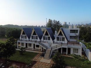 the novel holiday resorts