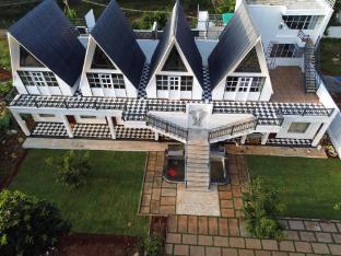 the novel holiday resorts