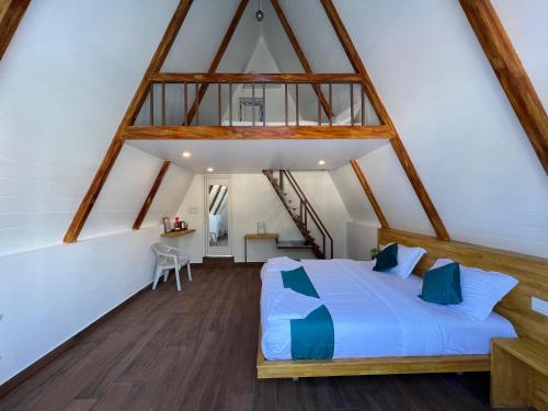 The Novel Holiday Resorts,,3 star