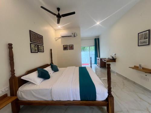 The Novel Holiday Resorts,,3 star