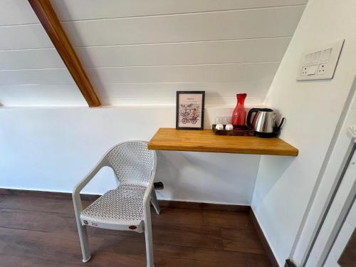 the novel holiday resorts