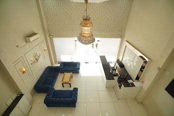 Hotel Varay Express,,2 star