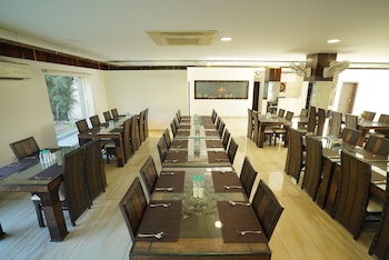 Hotel Varay Express,,2 star