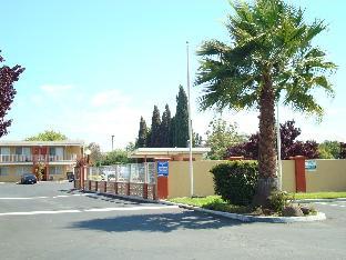 heritage inn