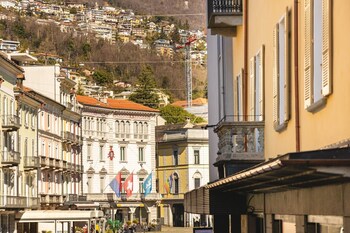 palazzo canetti locarno