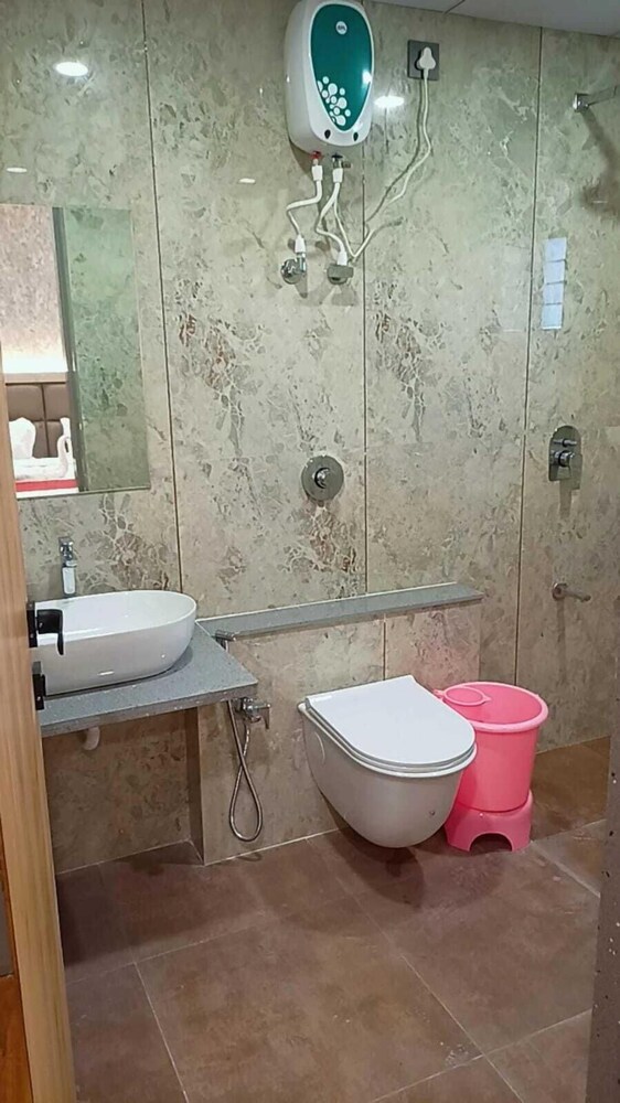 the sky comfort hotel mahi