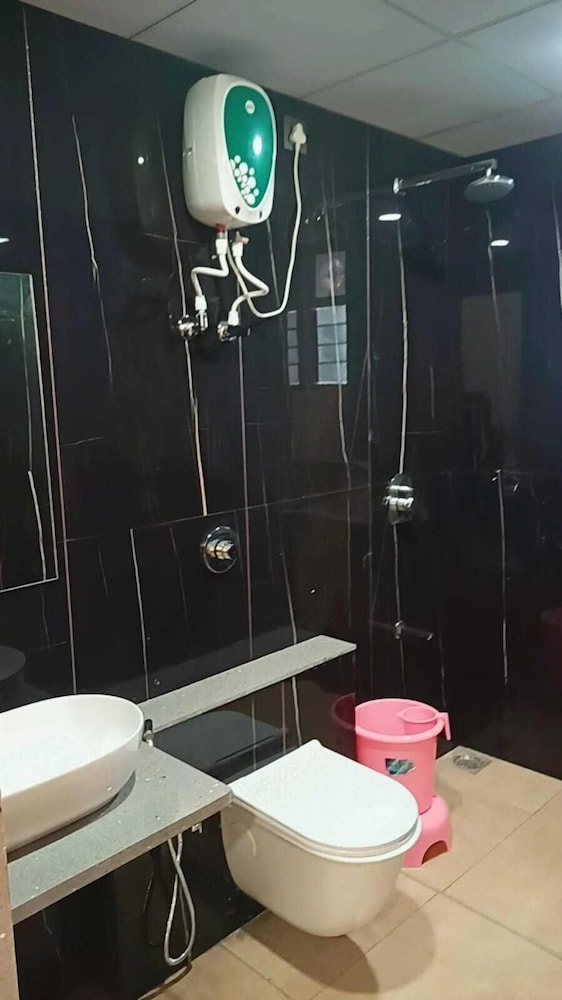 the sky comfort hotel mahi