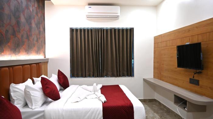 the sky comfort hotel mahi