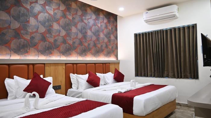 the sky comfort hotel mahi