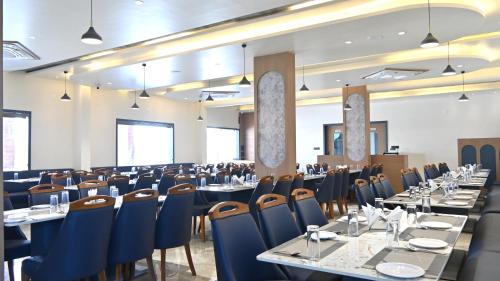 the sky comfort hotel mahi