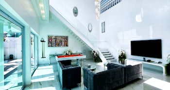 starland luxury pool villa pattaya 8 bedrooms