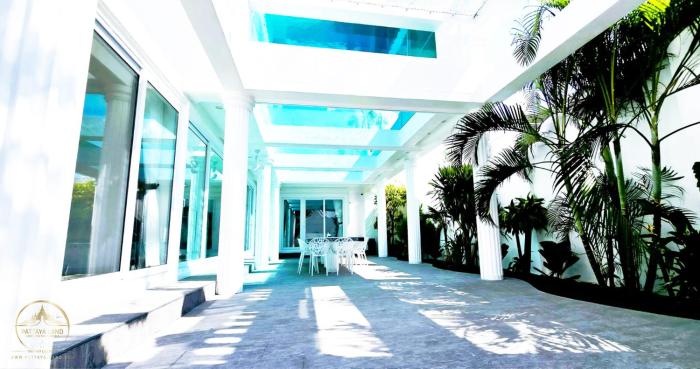 starland luxury pool villa pattaya 8 bedrooms