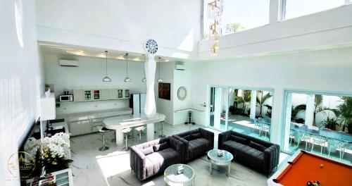 starland luxury pool villa pattaya 8 bedrooms