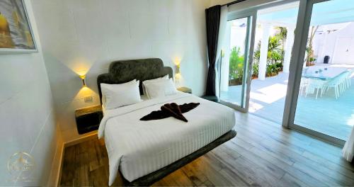 starland luxury pool villa pattaya 8 bedrooms