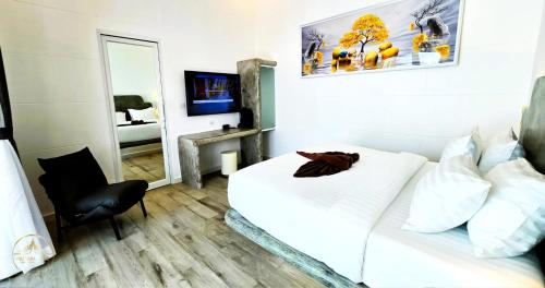 starland luxury pool villa pattaya 8 bedrooms