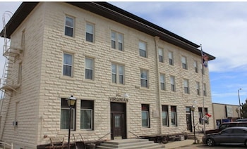 Virginian Hotel,404 Lincoln Hwy,3 star