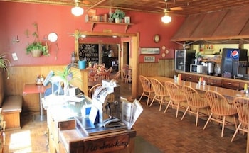 Virginian Hotel,404 Lincoln Hwy,3 star