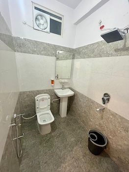 The Royal Darbaar,,3 star