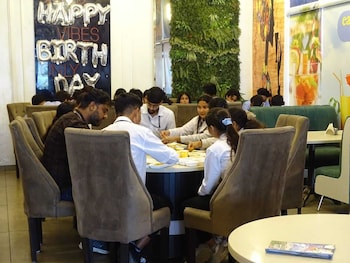 Aastha Guest House,,3 star