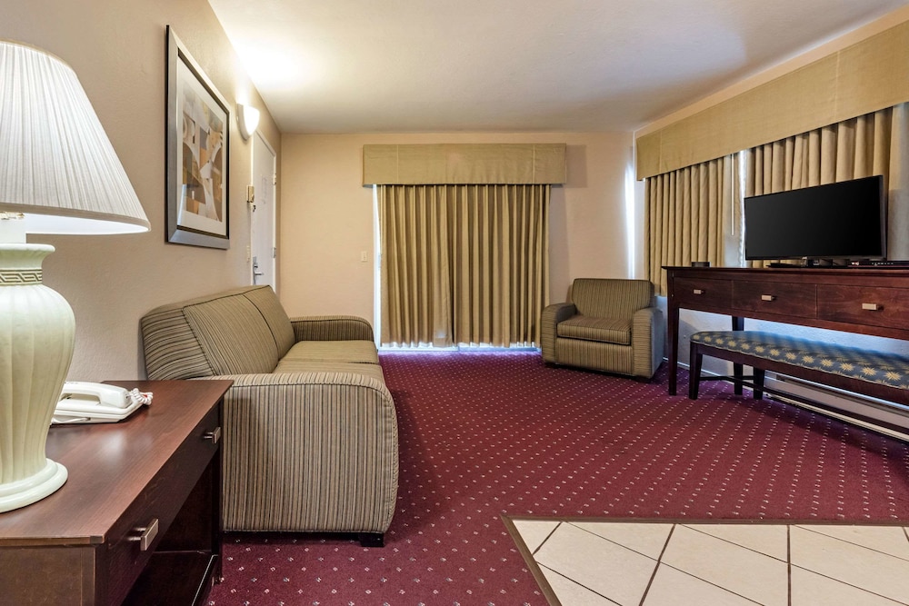 scottish fairway inn