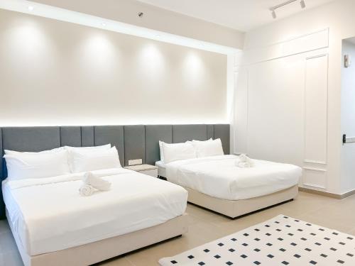 mossaz by manhattan group