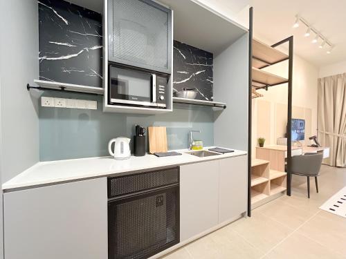 mossaz by manhattan group