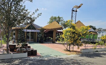The Son Resort,,3 star