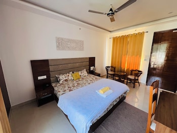 ima ganga hotel