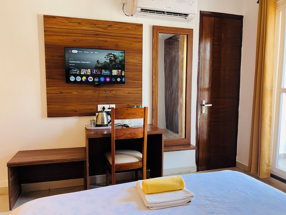 ima ganga hotel